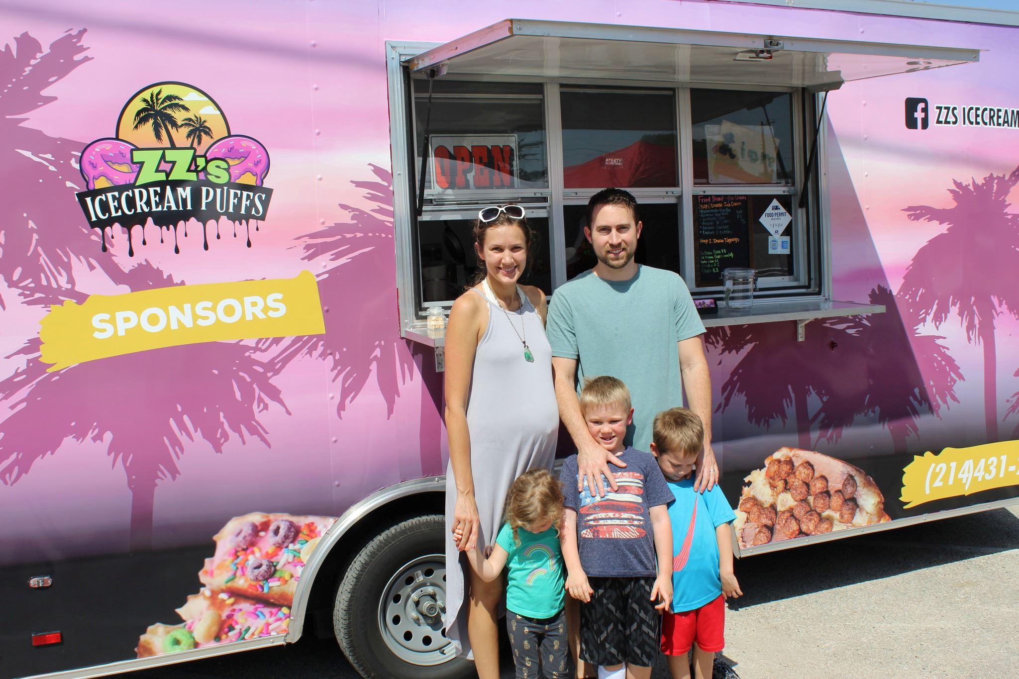 farmers market family